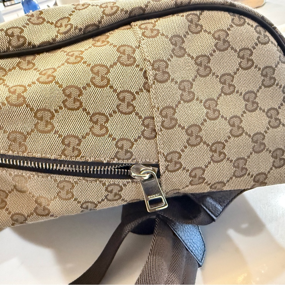 Gucci Tan and Brown Monogram Bag - Picture 7 of 9
